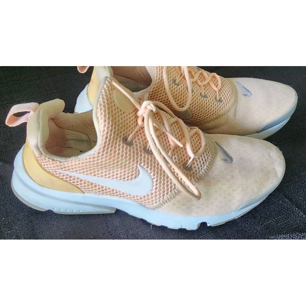Nike Grade School Presto Fly Crimson Tint/White 913967-800 Kids Size Y6 Youth